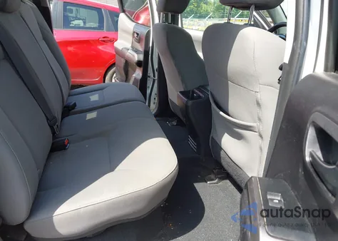 2019 Toyota Tacoma Sr5 V6 z USA, uszkodzony, nr VIN 3TMCZ5AN4KM286963